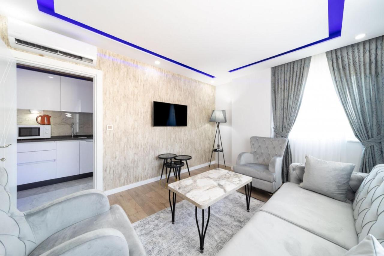 Modern And Central Duplex Apartment Near Beach In อันตัลยา ภายนอก รูปภาพ