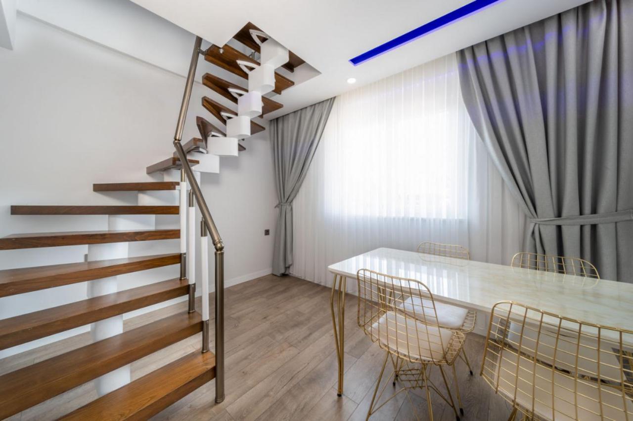 Modern And Central Duplex Apartment Near Beach In อันตัลยา ภายนอก รูปภาพ